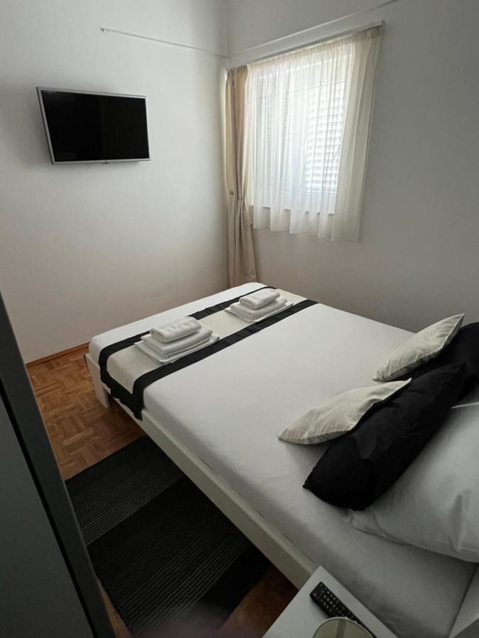 Apartments Loncar-Near Zrce Beach Novalja Zewnętrze zdjęcie