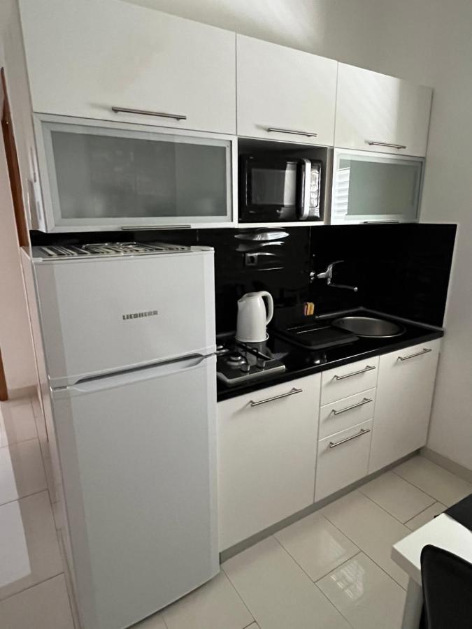 Apartments Loncar-Near Zrce Beach Novalja Zewnętrze zdjęcie