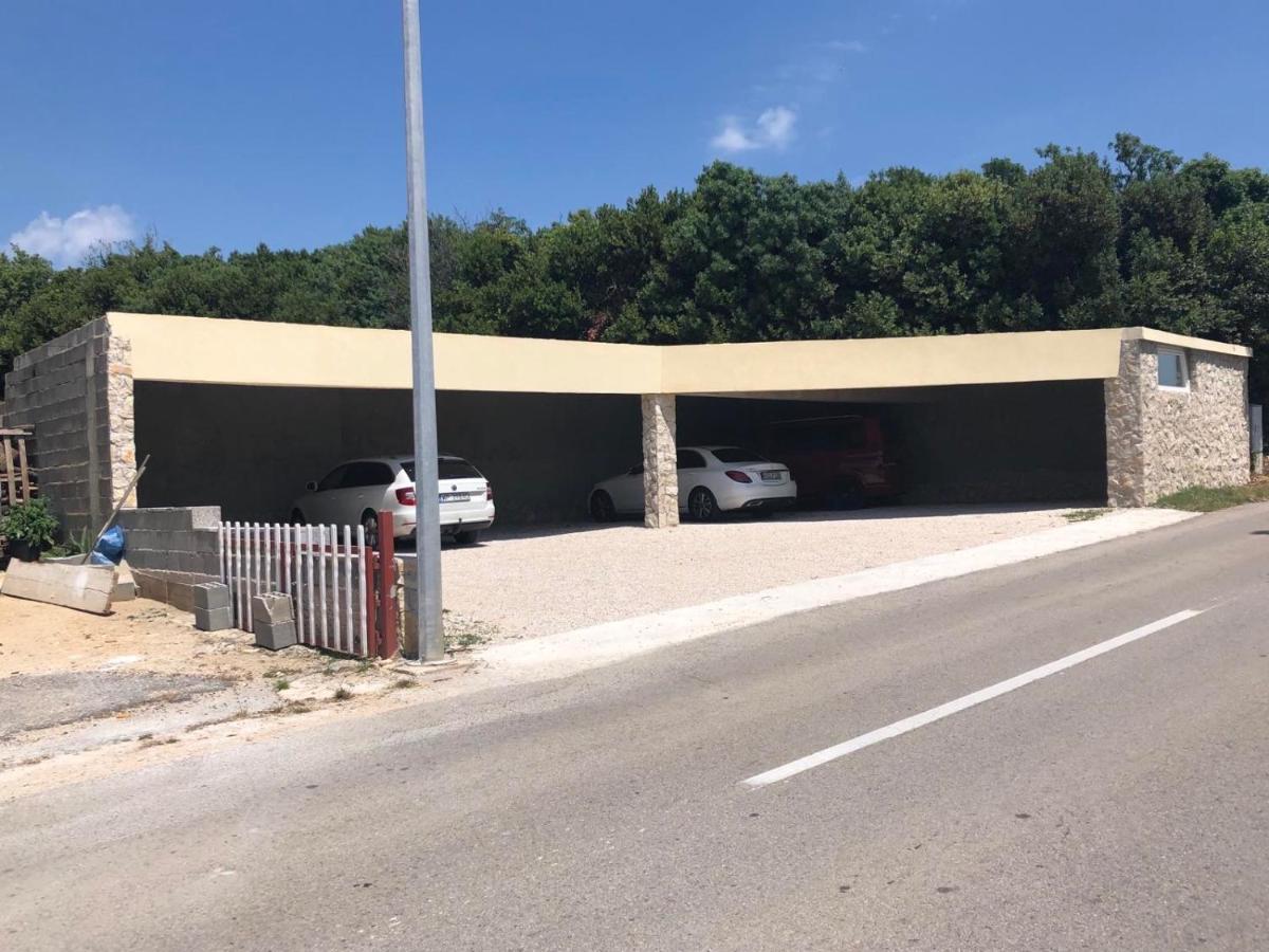 Apartments Loncar-Near Zrce Beach Novalja Zewnętrze zdjęcie