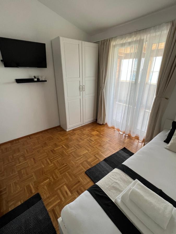 Apartments Loncar-Near Zrce Beach Novalja Zewnętrze zdjęcie
